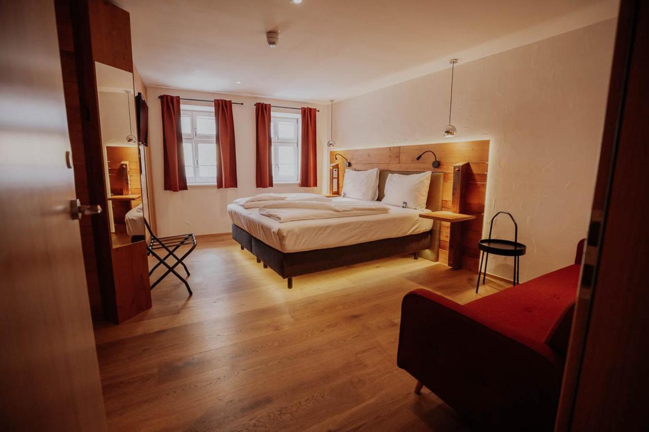 Altstadtmittehotel Sonne Dinkelsbühl Eksteriør billede