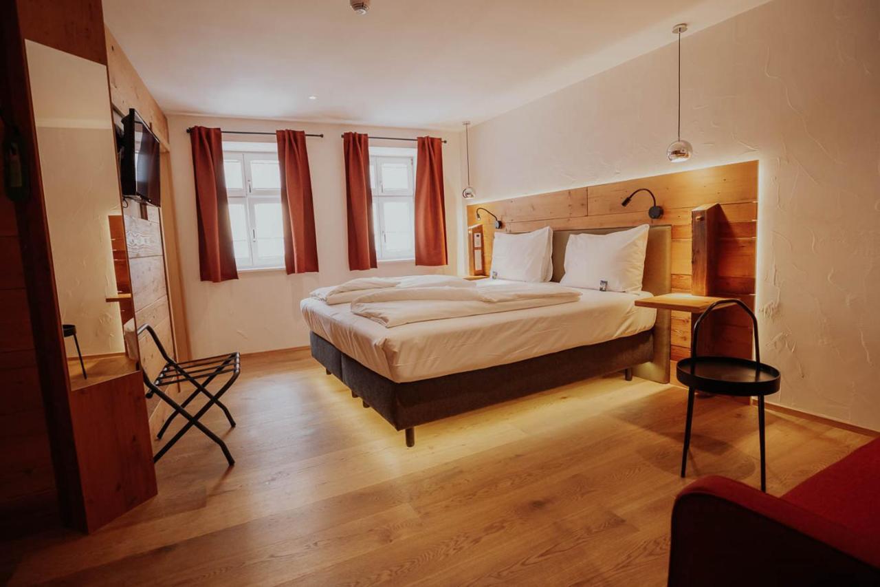 Altstadtmittehotel Sonne Dinkelsbühl Eksteriør billede